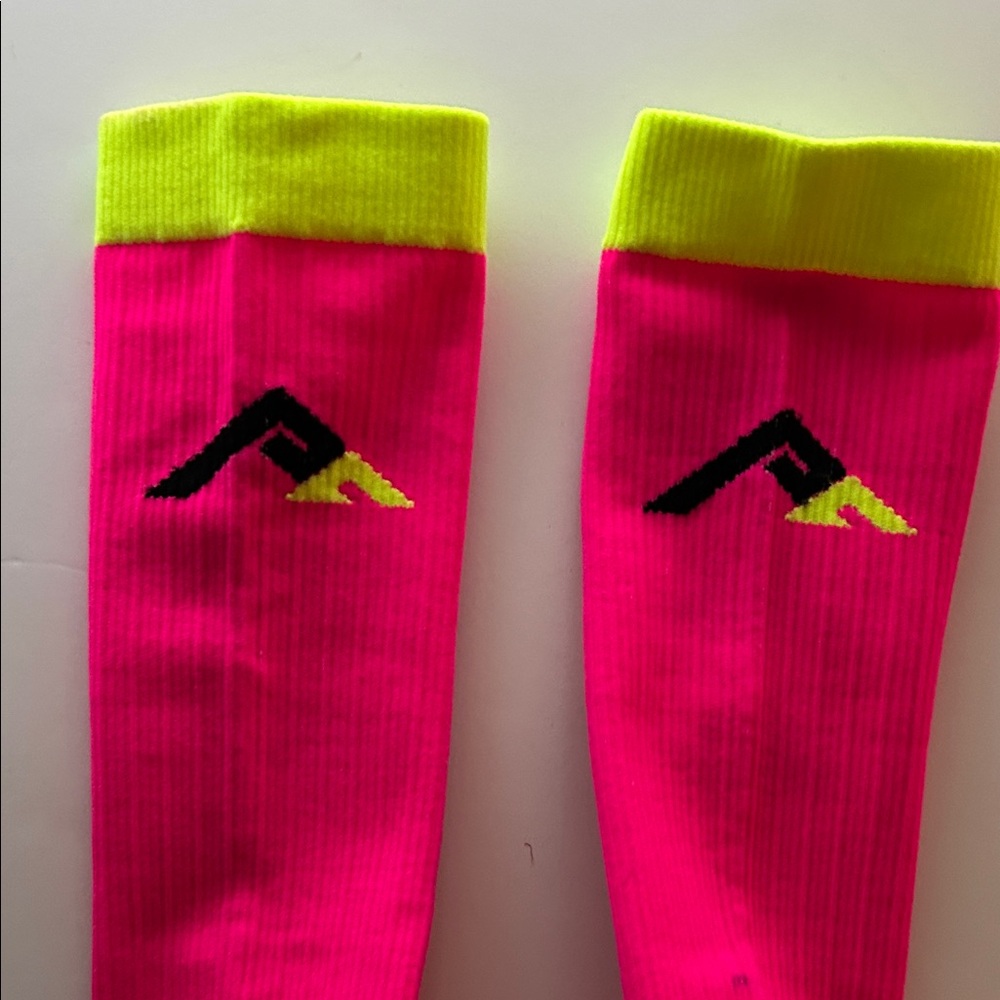 | Pro Compression | Knee-High Compression Socks - Picture 5 of 7